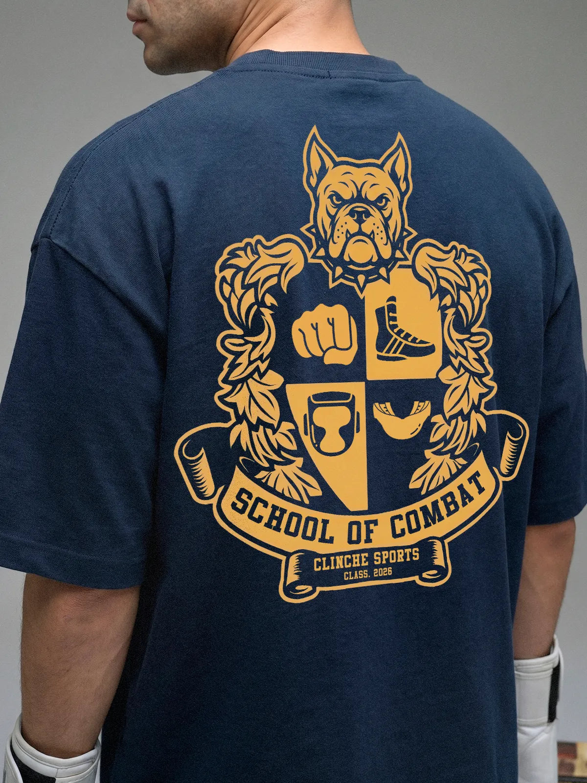 Oversized - Escola de combate