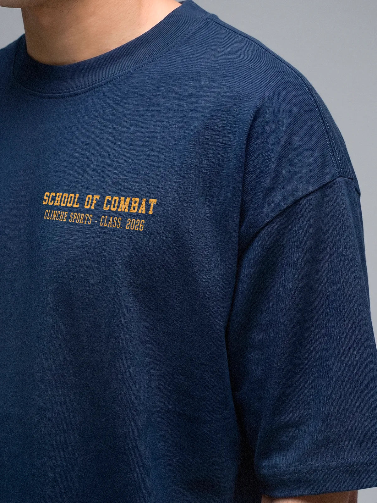 Oversized - Escola de combate