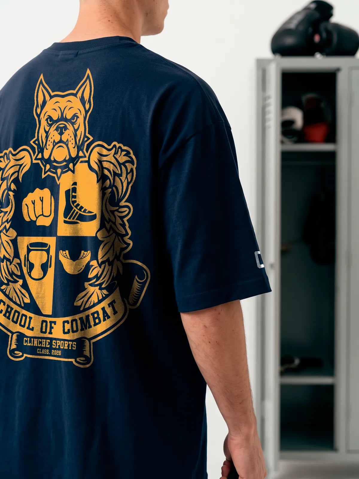 Oversized - Escola de combate